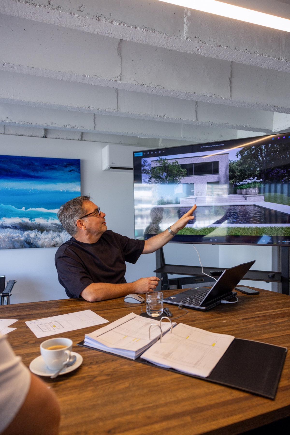 ROVE aan het werk in het kantoor, fotografie 2026